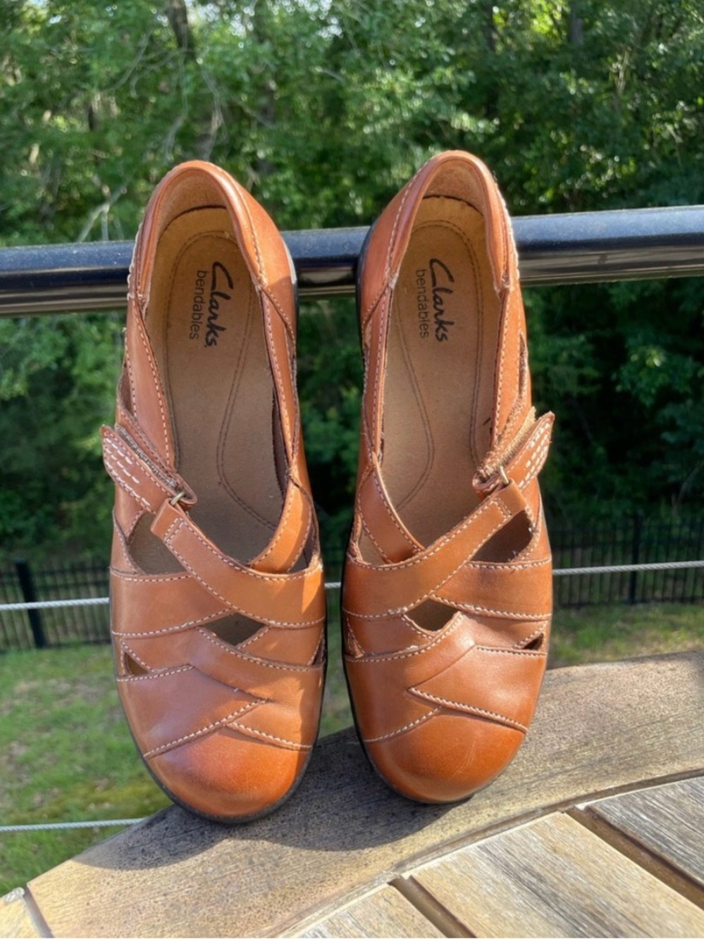 Clarks Bendables Brown Leather Cutout Comfort Flats Size 8M